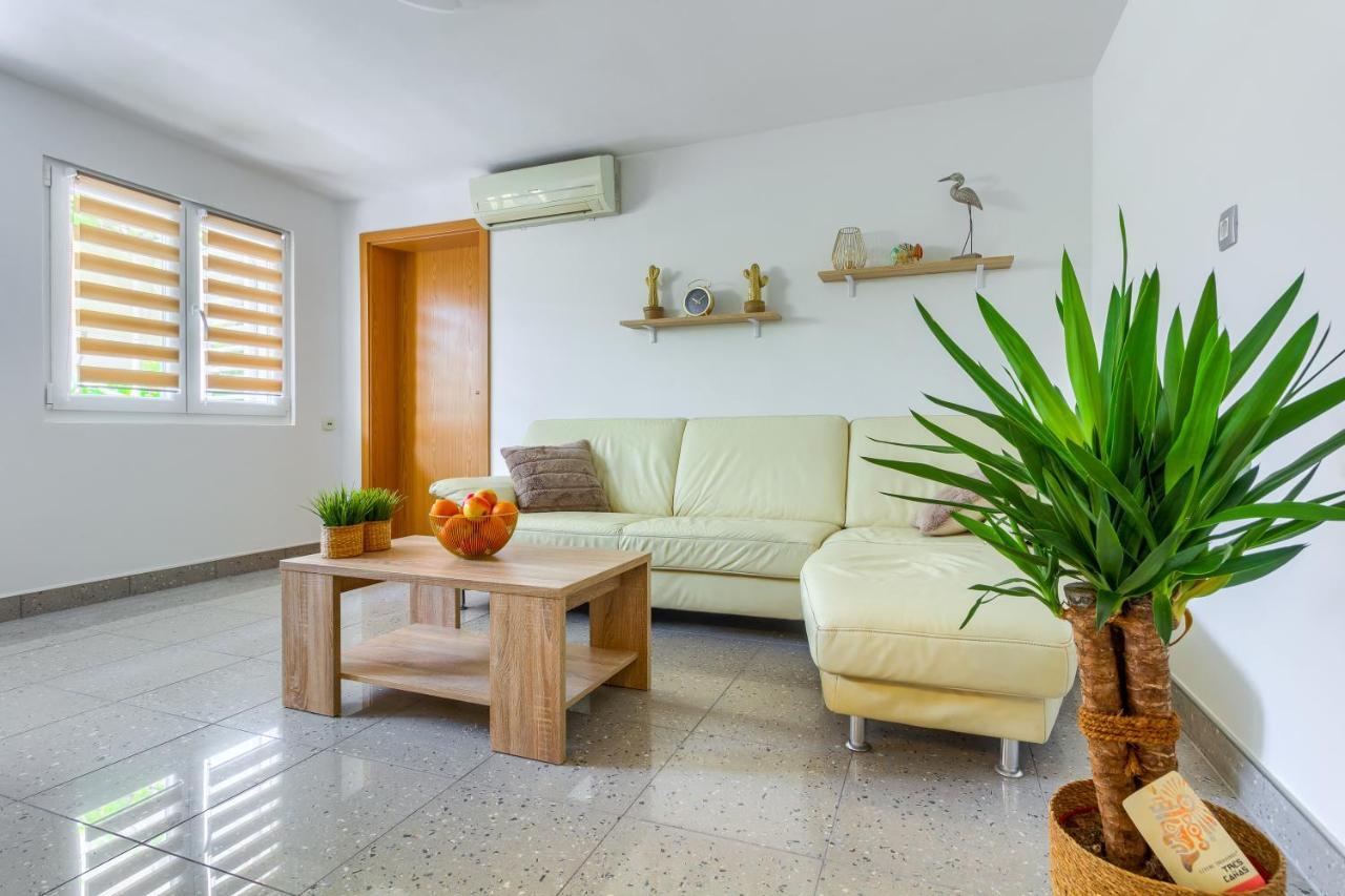 Adriana Apartment